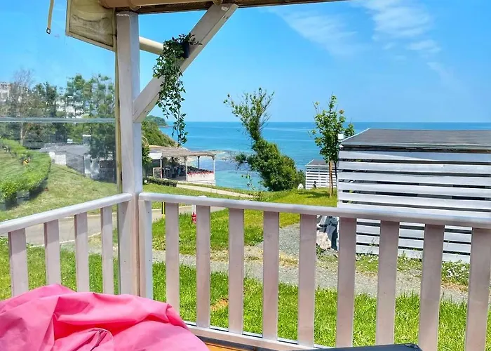 Kamp alanı и Kаравани дрийм гардения Naousa