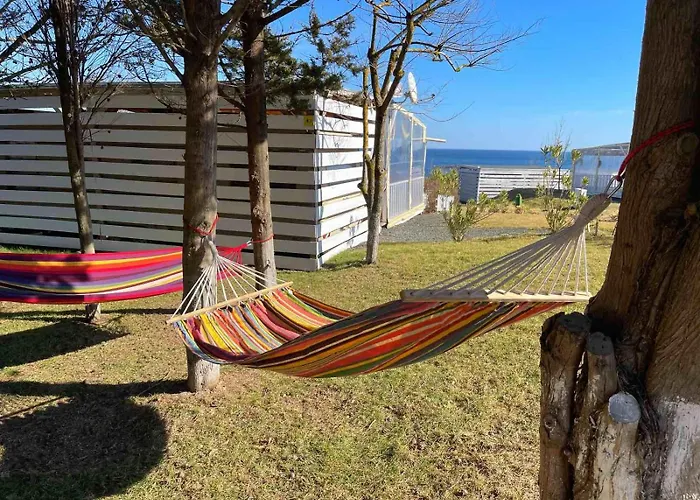 Kamp alanı и Kаравани дрийм гардения Naousa