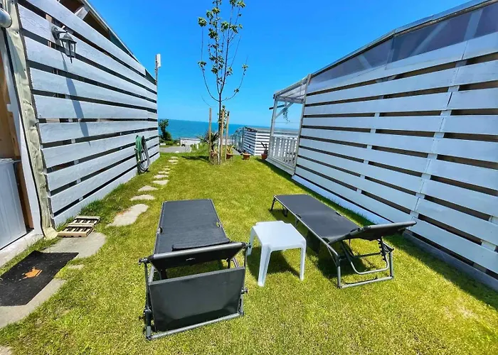 Kamp alanı и Kаравани дрийм гардения